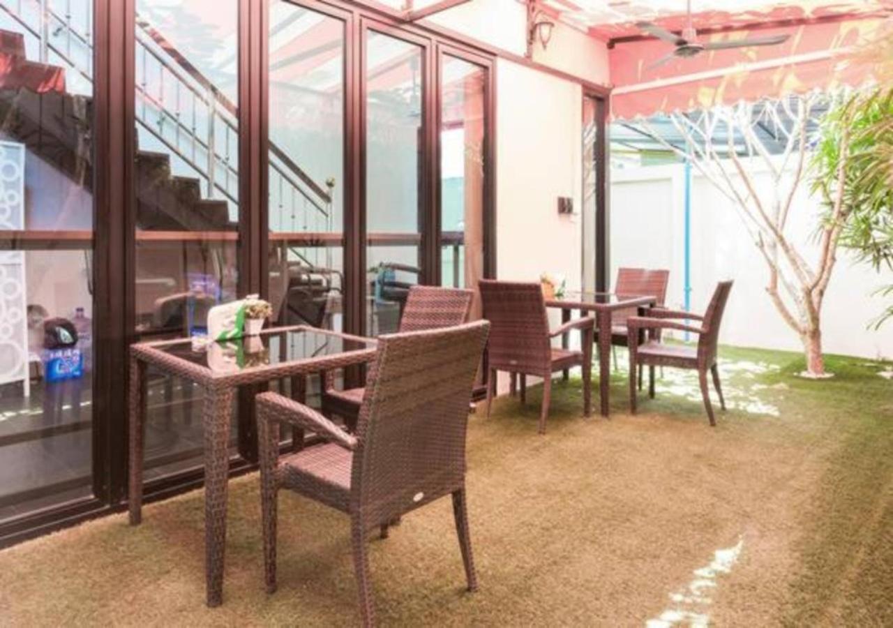 Buk Inn Hotel SHA Plus Pantai Kamala Bagian luar foto